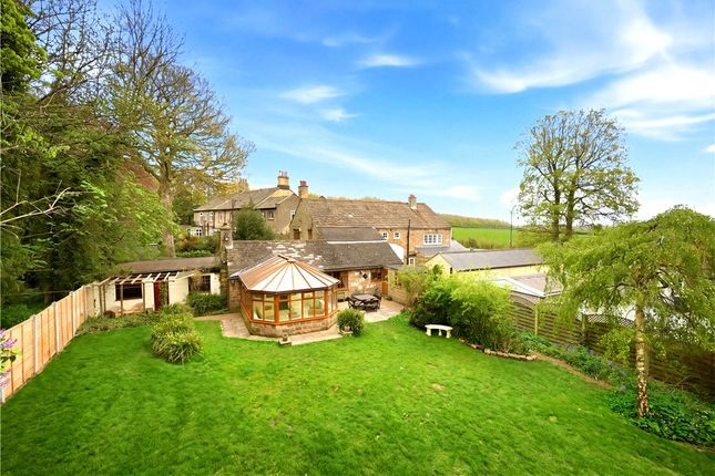 2 bed property, in Pond View Cottage, £400,000