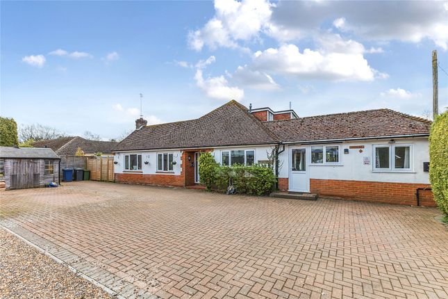 5 bed property, in Hindhead, £899,995