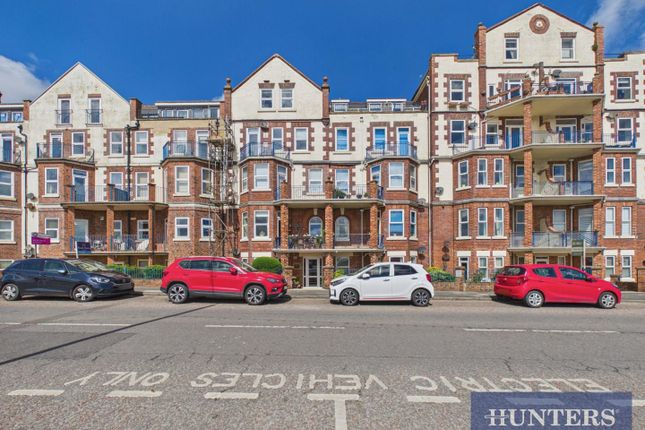 2 bed property, in South Marine Drive, £190,000