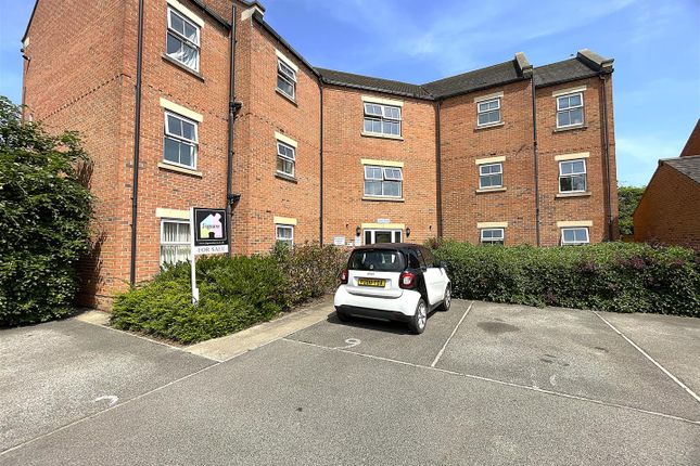 1 bed property, in Lilac Lodge, £85,000