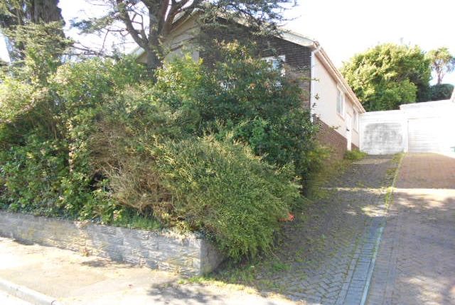 4 bed property, in Heatherslade Close, £200,000