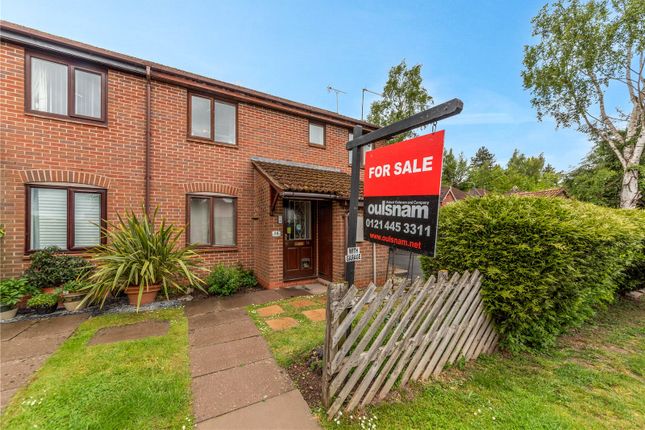 2 bed property, in Hewell Place, £150,000