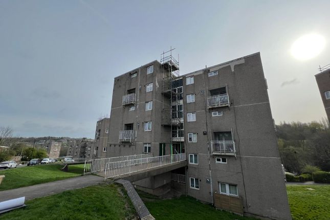 2 bed property, in 204 Ironside Road, £60,000