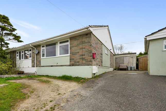 2 bed property, in Trelawney Gardens, £190,000