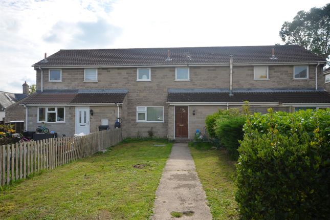2 bed property, in Brines Orchard, £195,000