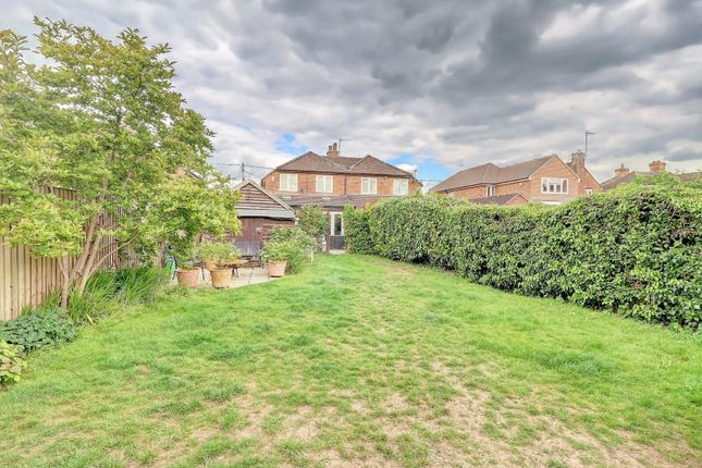 3 bed property, in Penn Road, £550,000