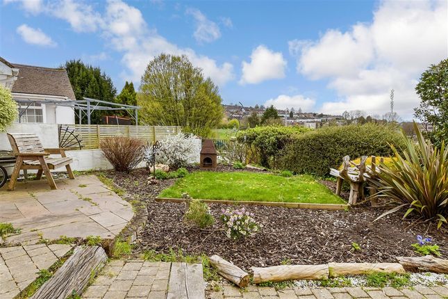4 bed property, in Carden Hill, £550,000