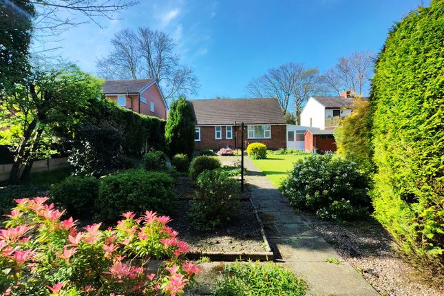 3 bed property, in Billinge Road, £270,000