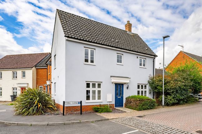 3 bed property, in York Close, £200,000