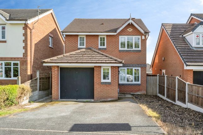 3 bed property, in Loscoe Grove, £190,000