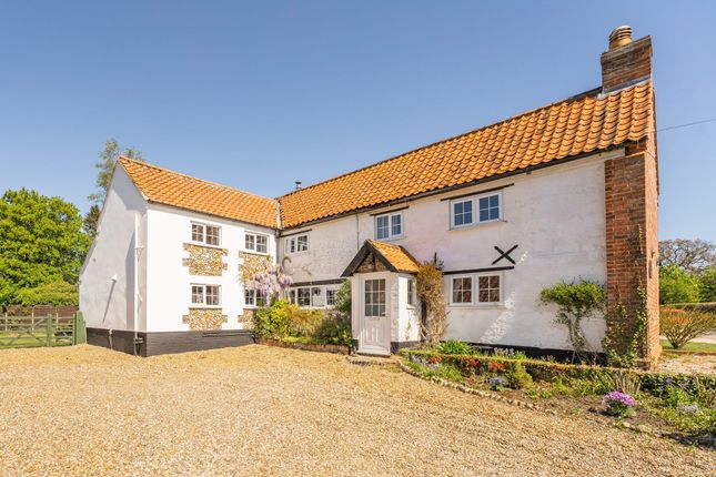 4 bed property, in Norwich Road, £425,000