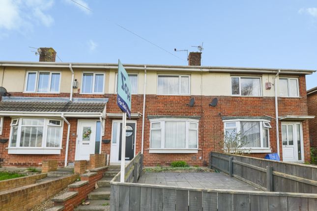 2 bed property, in Tithe Barn Road, £100,000