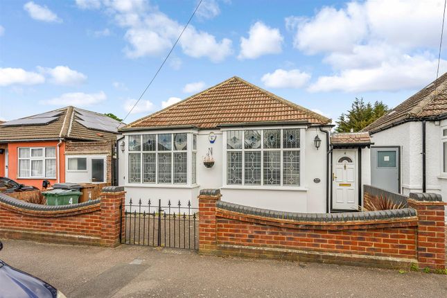 3 bed property, in Burnham Road, £625,000