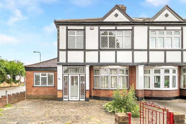 3 bed property, in Roy Gardens, £625,000