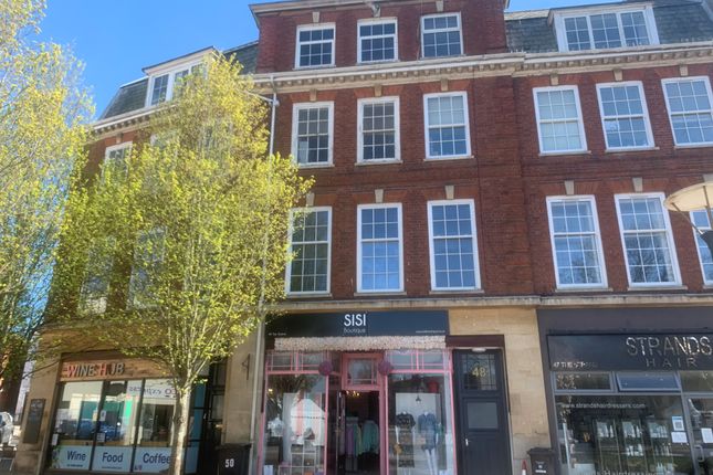 1 bed property, in The Strand, £110,000