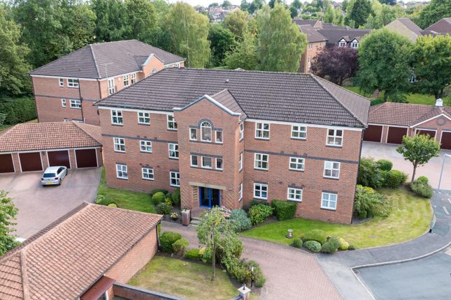 2 bed property, in Harrogate Road, £350,000