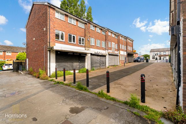 3 bed property, in Kearsley Mount Precinct, £350,000