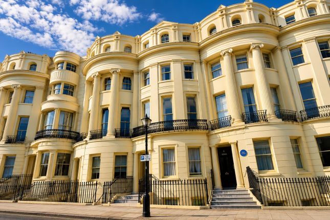 1 bed property, in Brunswick Square, £145,000