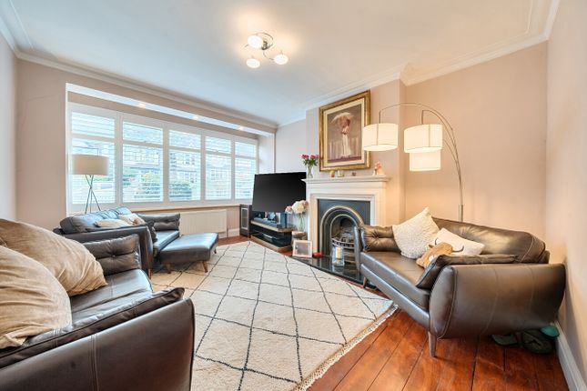 3 bed property, in Cranston Road, £725,000