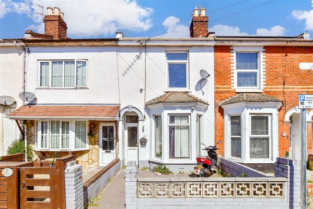 3 bed property, in Powerscourt Road, £175,000