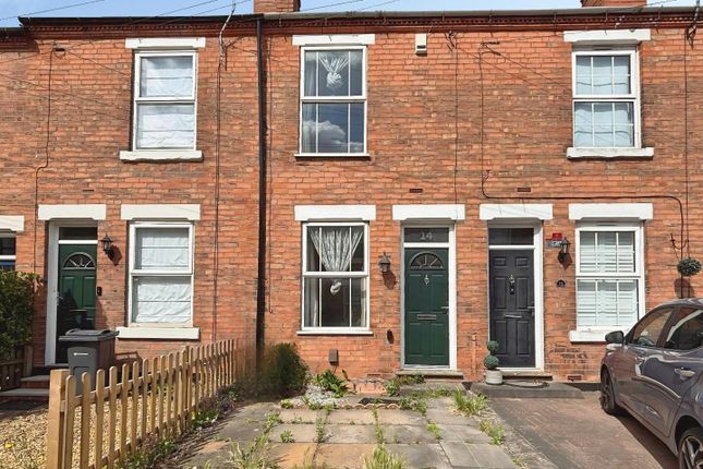 2 bed property, in Florence Avenue, £225,000