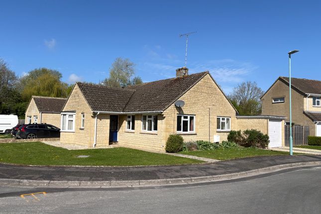 2 bed property, in Courtbrook, £400,000