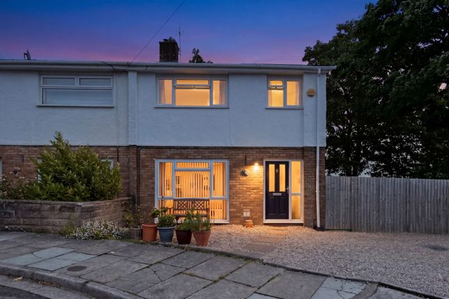 3 bed property, in Farmleigh, £275,000