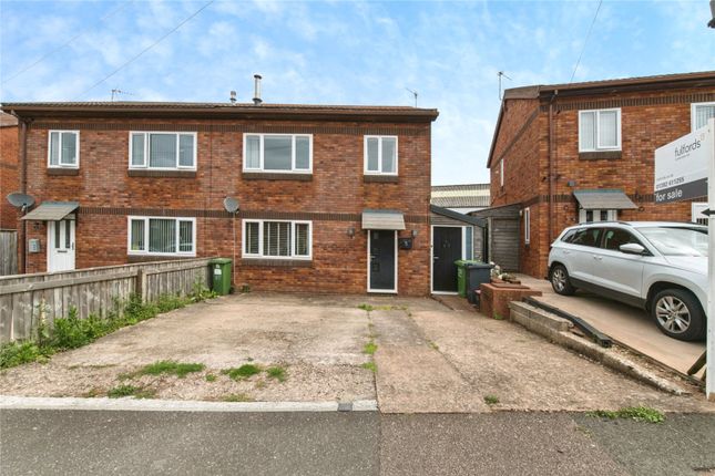3 bed property, in Walpole Close, £250,000