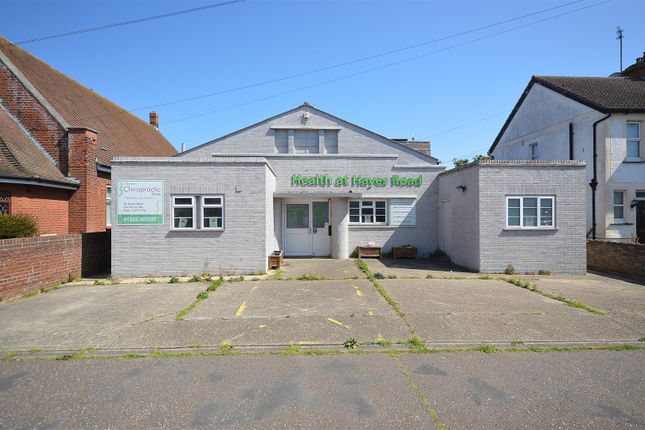 6 bed property, in Hayes Road, £351,000