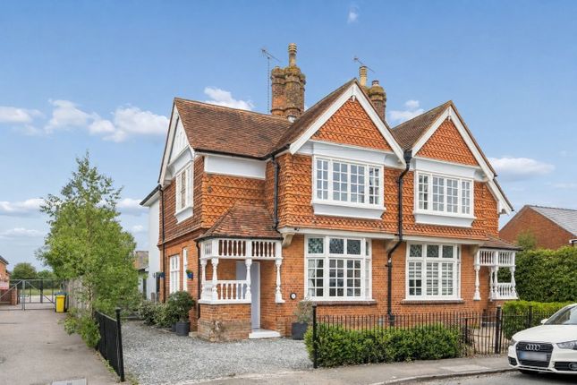 3 bed property, in Lovel Road, £1,000,000