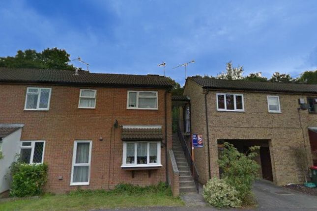 1 bed property, in Woodcourt, £145,000