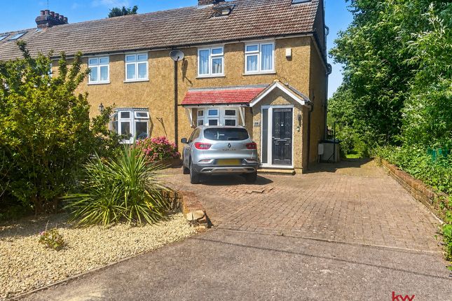 3 bed property, in Old Nazeing Road, £550,000