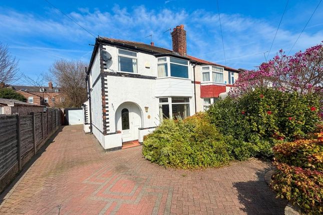 3 bed property, in Grasmere Road, £400,000