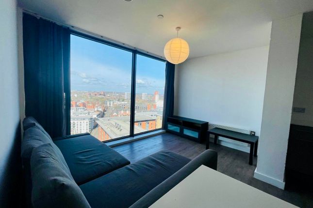 2 bed property, in The Bank, £299,000