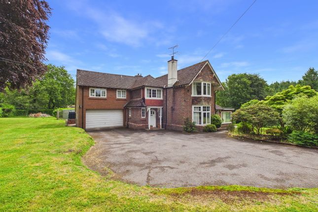 4 bed property, in Toadpit Lane, £995,000
