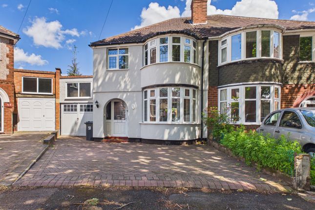 3 bed property, in Dunvegan Road, £295,000