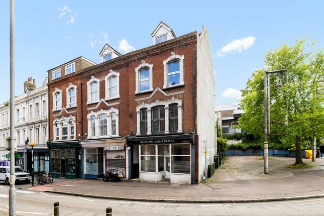 2 bed property, in Grace Hill, £165,000
