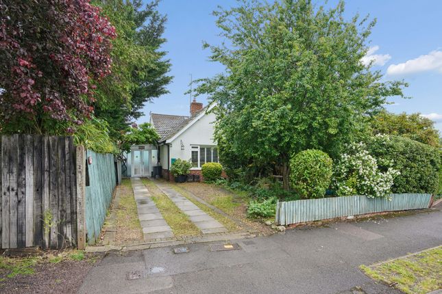 3 bed property, in Whitehorns Way, £425,000