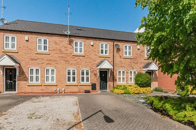 3 bed property, in Bowland Way, £165,000
