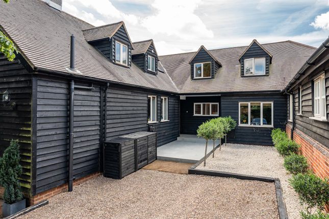 2 bed property, in Mangrove Lane, £650,000