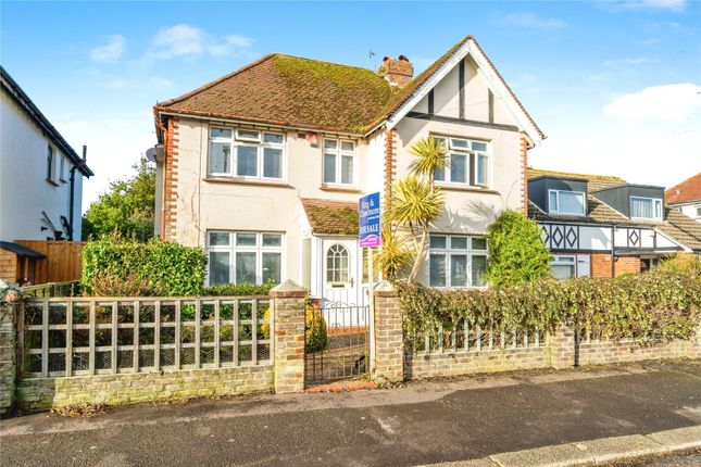 3 bed property, in Hillsboro Road, £370,000
