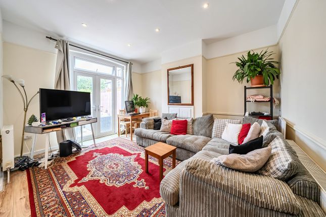 4 bed property, in Tooting Bec Road, £900,000