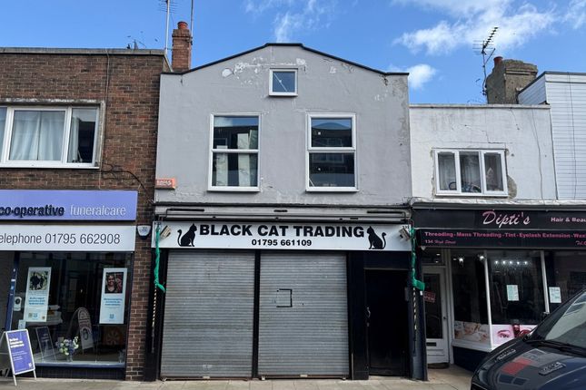 1 bed property, in 132 High Street, £170,000
