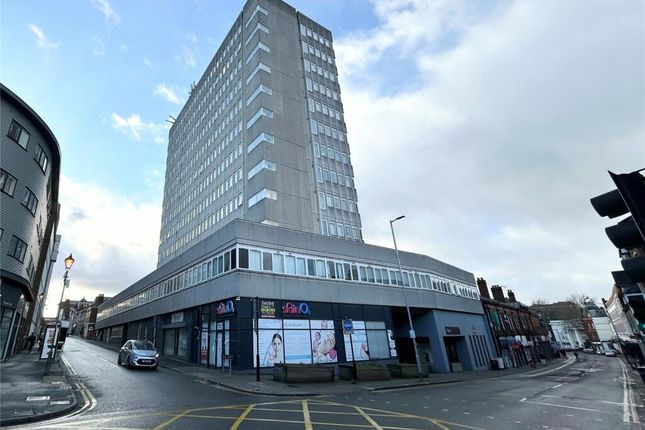 1 bed property, in Bridge Street, £45,000