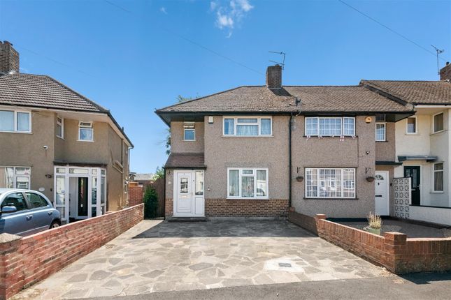 3 bed property, in Dudley Drive, £565,000