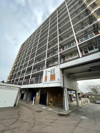 2 bed property, in Leyton Green Road, £279,999