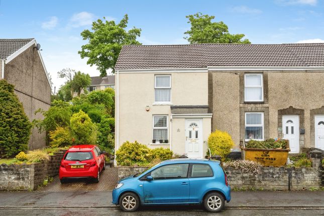 2 bed property, in Trallwn Road, £160,000