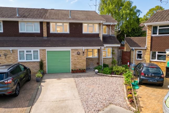 4 bed property, in Mornington Avenue, £600,000