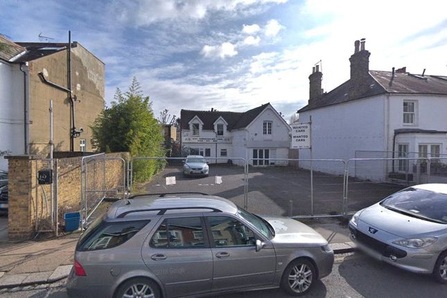 Studio, in Sandycombe Road, £1,850,000