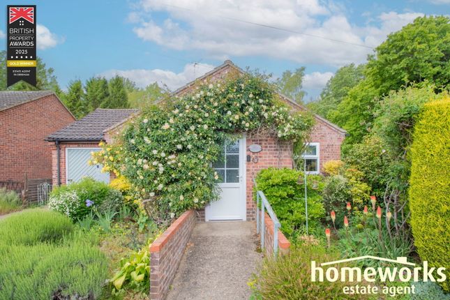 2 bed property, in 37 Wensum Drive, £239,950